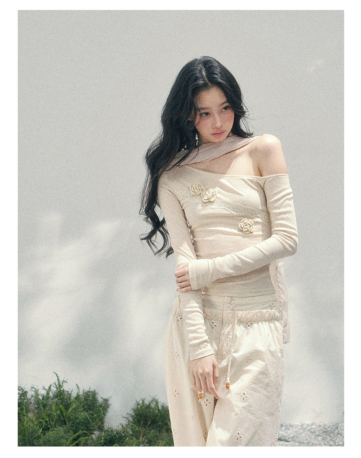 ShaoYeYan Aomalm Rose's Whisper 3D Floral Off-Shoulder Tee