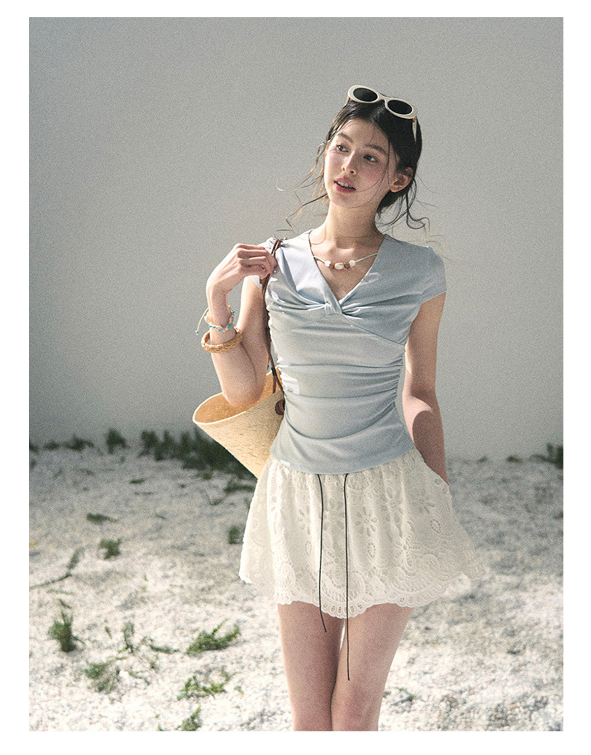 ShaoYeYan Aomalm Spring Shirt Light as Gauze Slim Fit V-Neck Tee