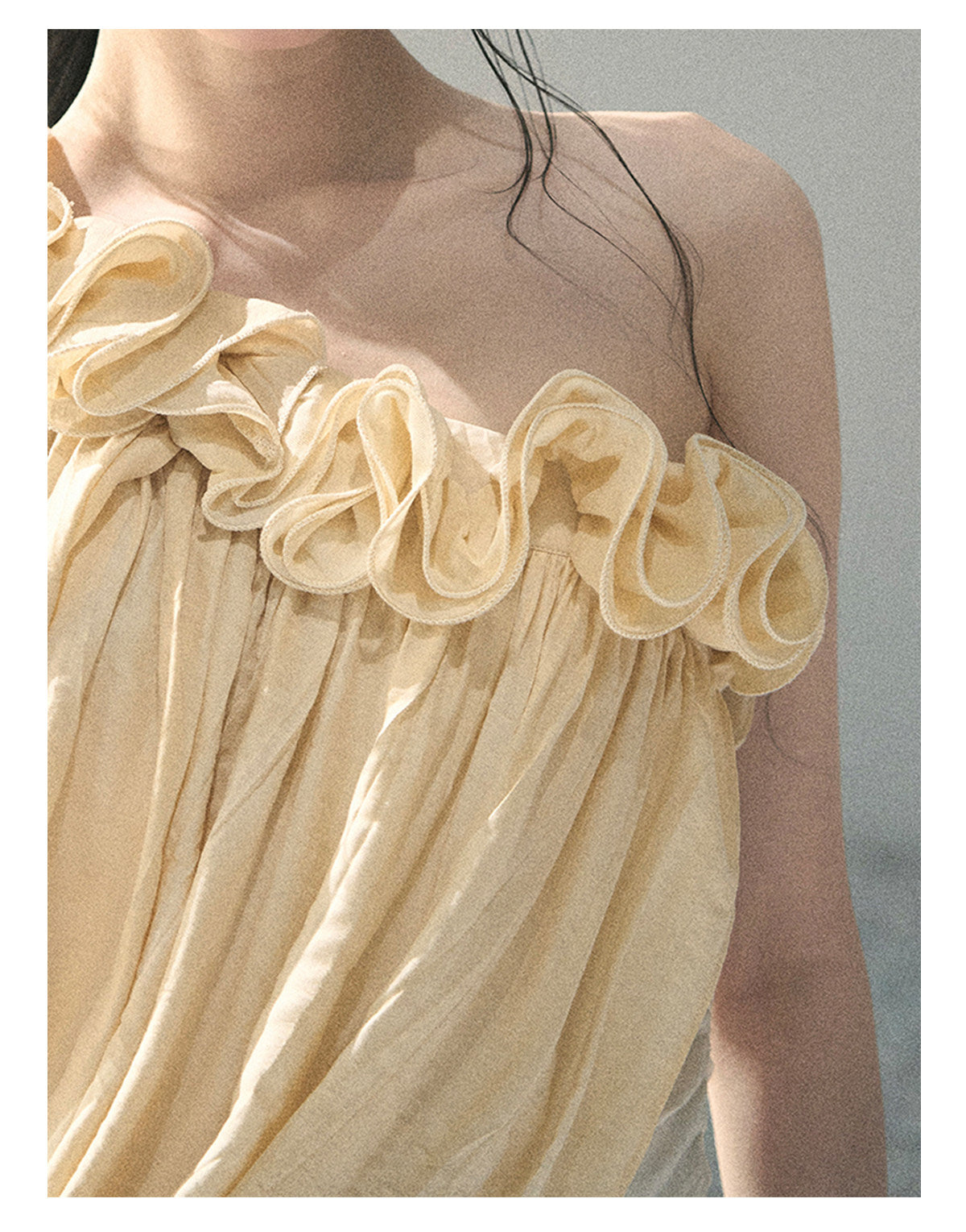 ShaoYeYan Aomalm Late Spring Where Flowers Fall French Off-Shoulder Ruffle Top