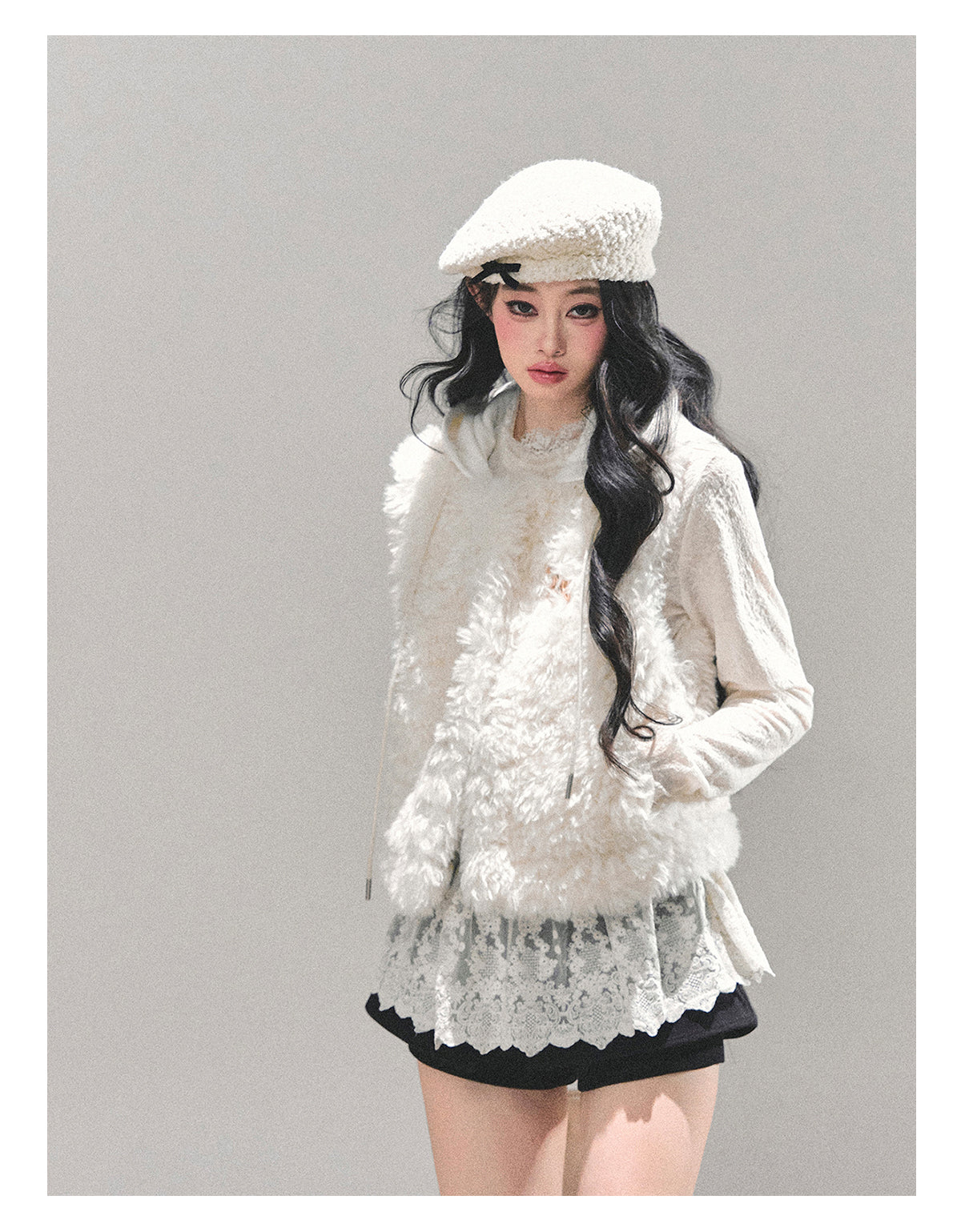 ShaoYeYan Light Snow Lamb Fur Vest