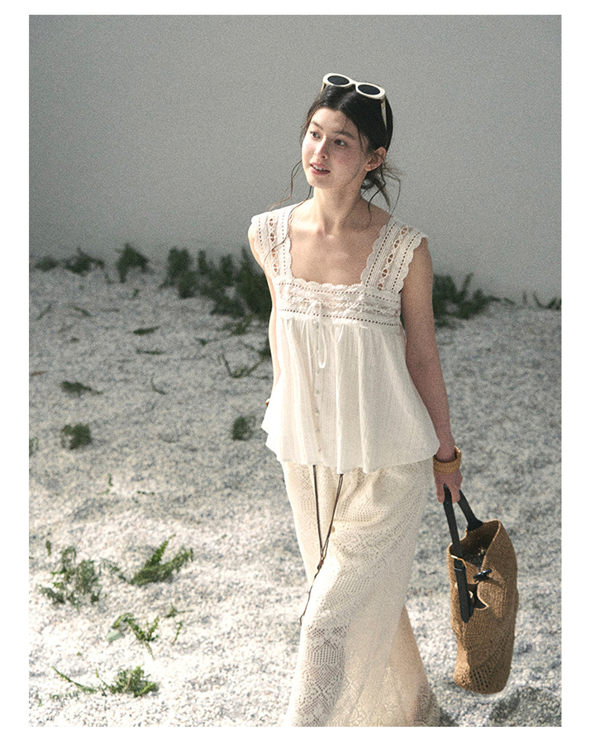 ShaoYeYan Aomalm Summer Light Through Gauze French Square Neck Lace Blouse