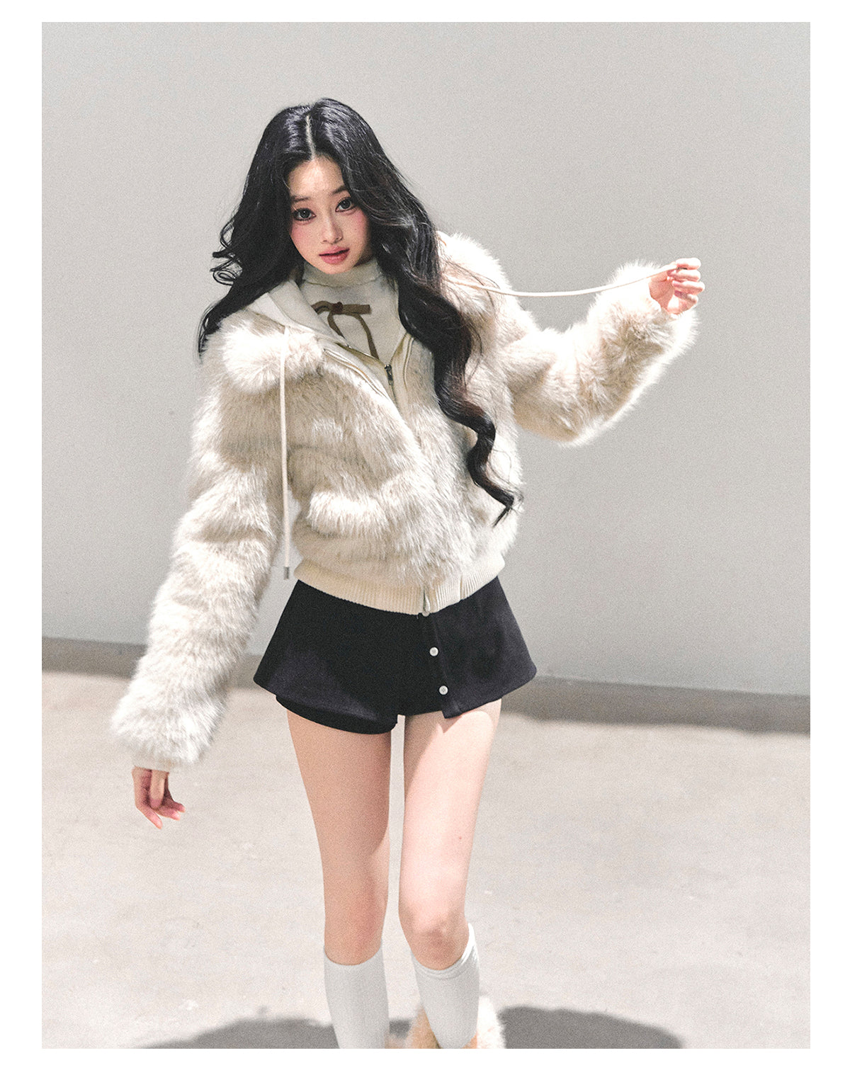 ShaoYeYan Only She Treads Through Snow Fake Two-Layer Hooded Coat