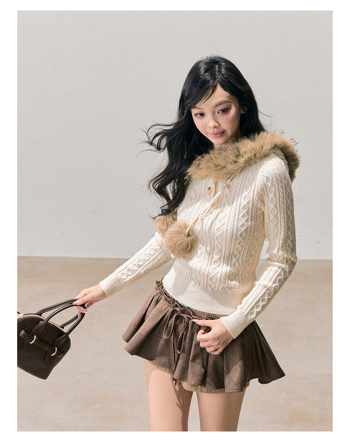 ShaoYeYan Aomalm Lingering Snow Traces Hooded Cable Knit Sweater
