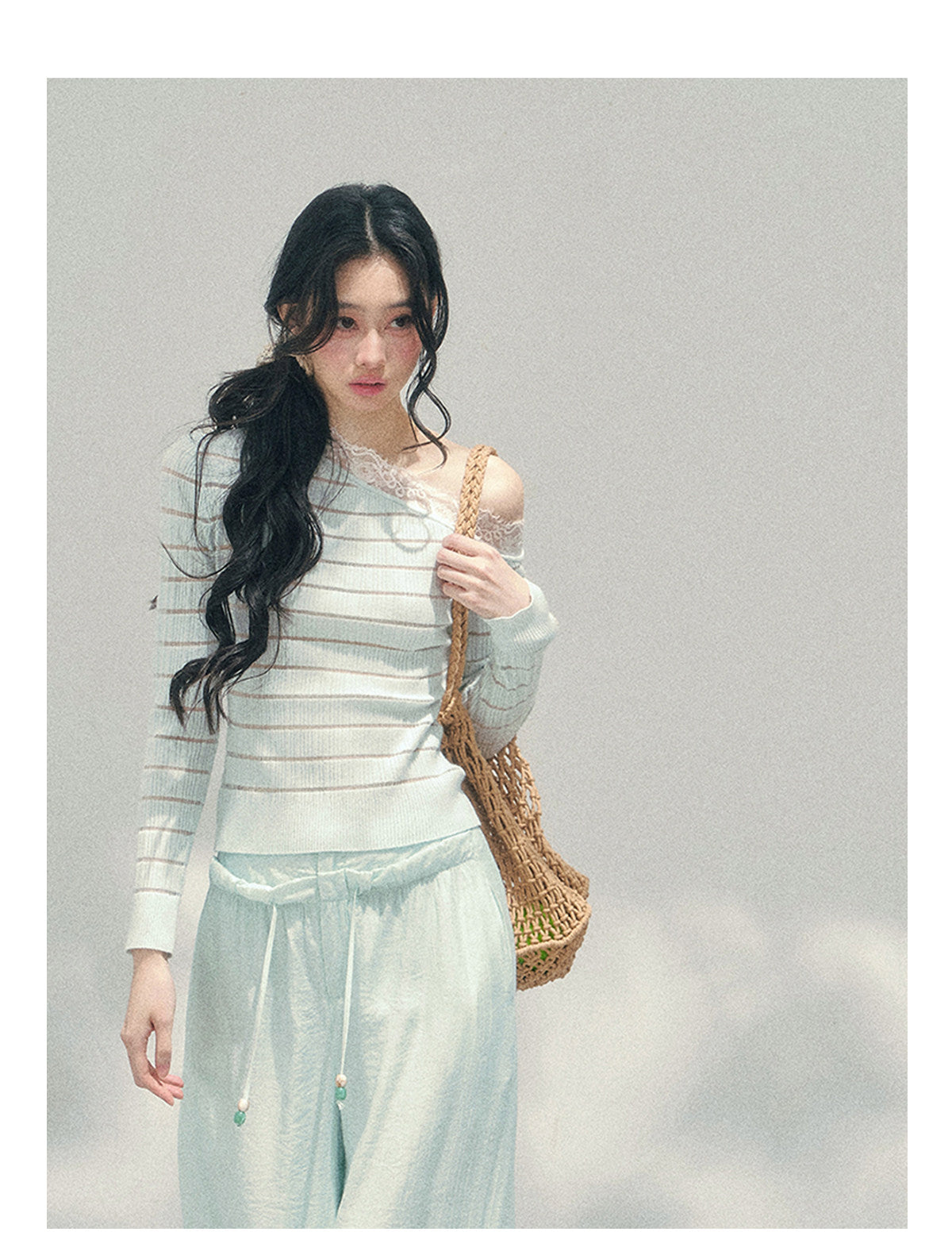 ShaoYeYan Aomalm Gentle Glance Knit Lace Top