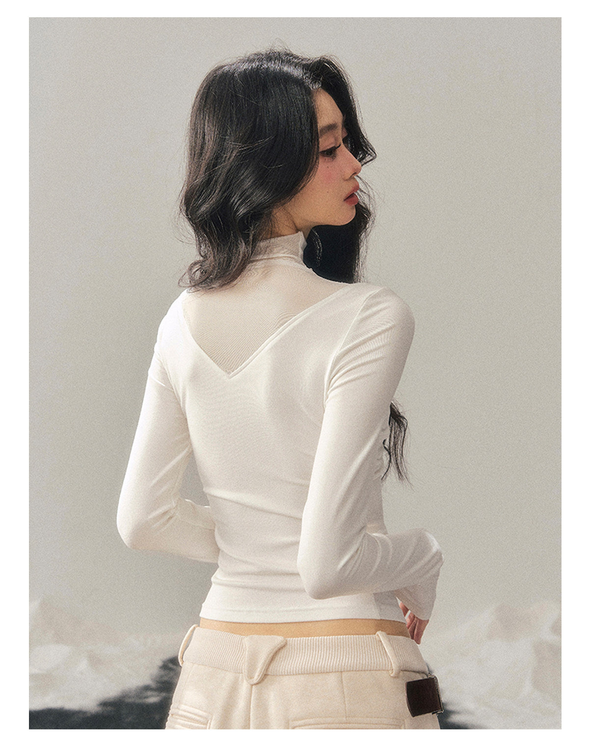 ShaoYeYan Aomalm Her Fading Curve High-Neck Lace Camisole