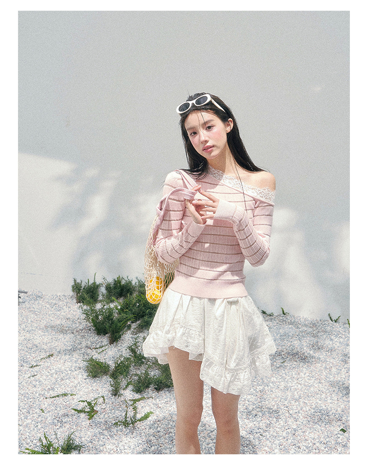 ShaoYeYan Aomalm Gentle Glance Knit Lace Top
