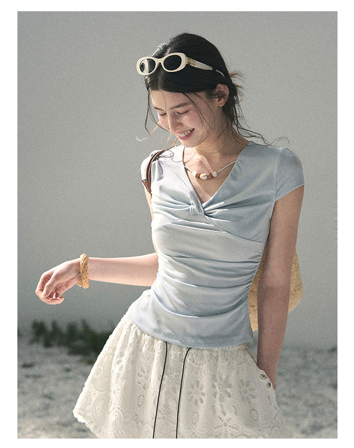 ShaoYeYan Aomalm Spring Shirt Light as Gauze Slim Fit V-Neck Tee