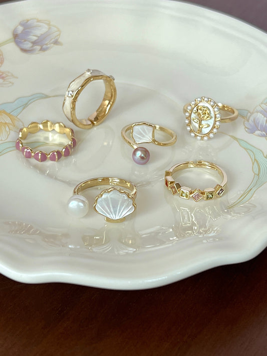 VIGVOG Pearl & Mother-of-Pearl Ring Collection