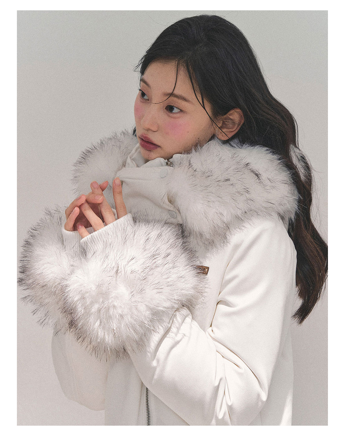 ShaoYeYan Weightless Monologue Hooded Down Jacket