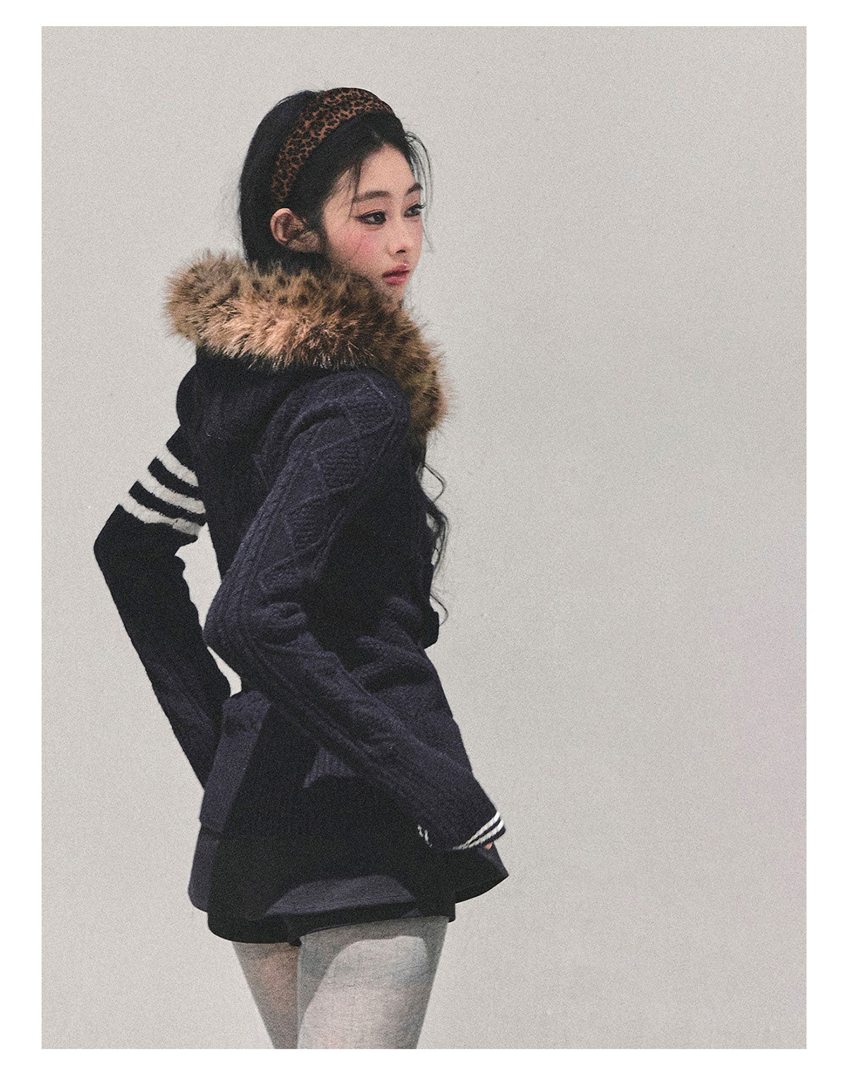 ShaoYeYan Only She Walked By Hooded Sweater