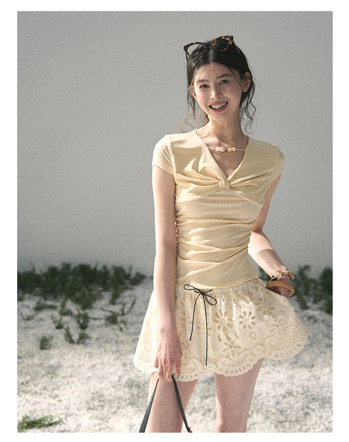 ShaoYeYan Aomalm Spring Shirt Light as Gauze Slim Fit V-Neck Tee