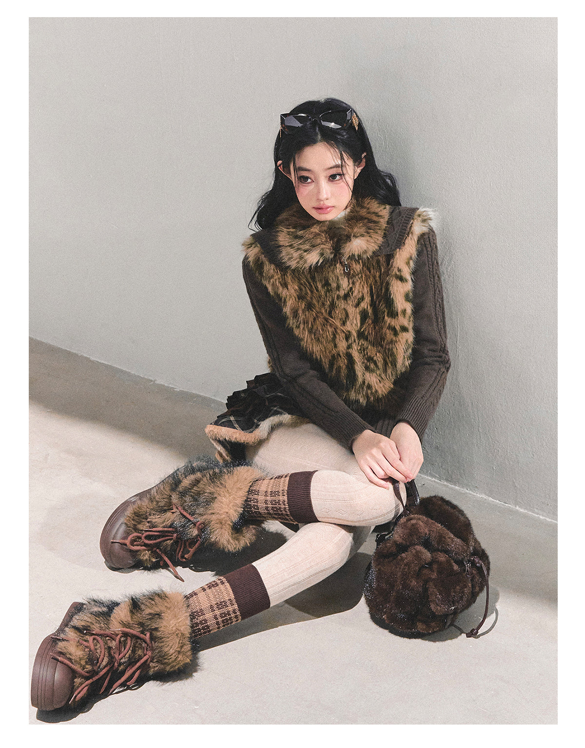 ShaoYeYan She Walks Through Wilderness Fake Two-Layer Coat