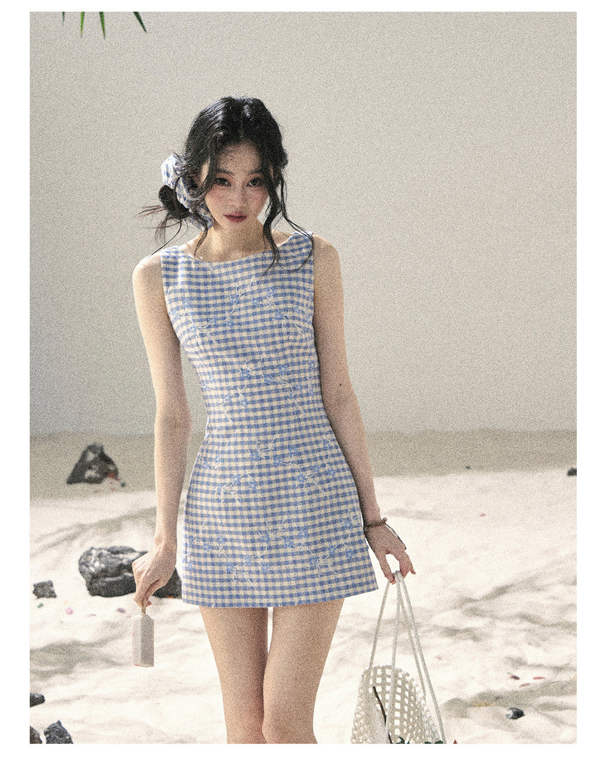 ShaoYeYan Aomalm Gentle Breeze Brushes the Waves French Vacation Embroidered Plaid Dress