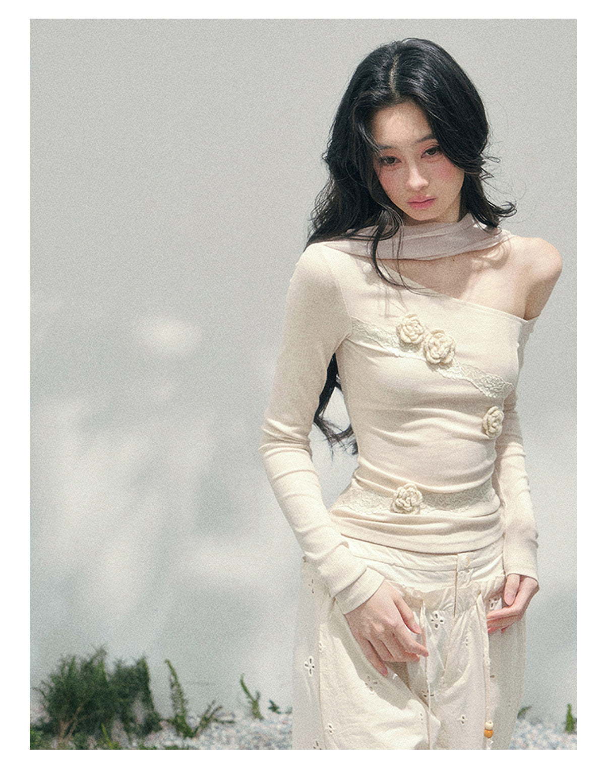 ShaoYeYan Aomalm Rose's Whisper 3D Floral Off-Shoulder Tee
