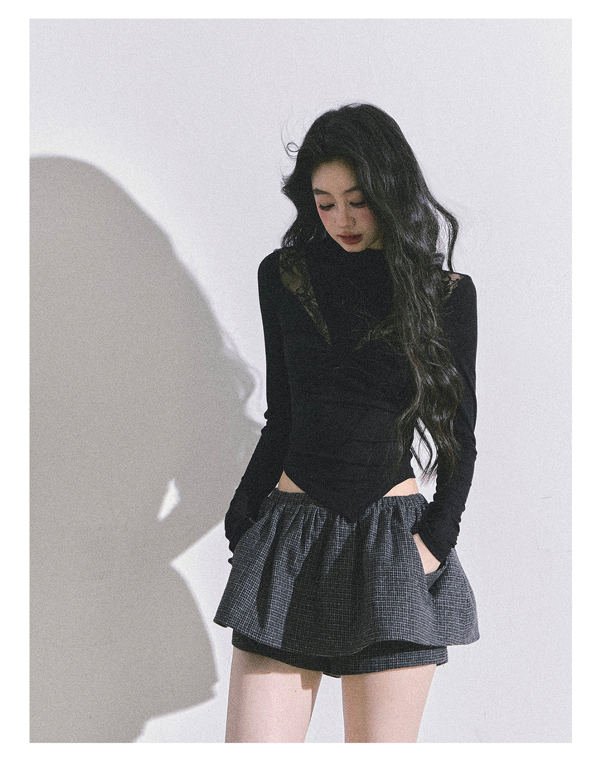 ShaoYeYan Showa Era Heiress Long Sleeve Lace Knit Crop Top