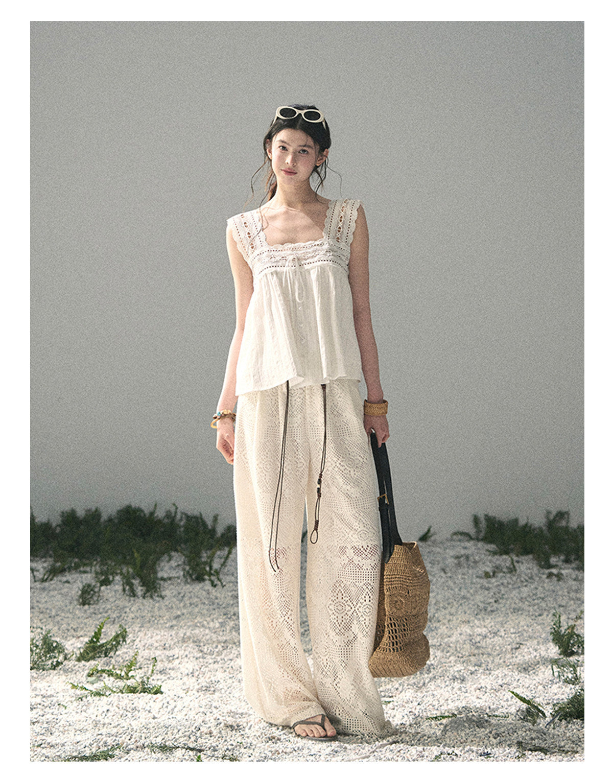 ShaoYeYan Aomalm Summer Light Through Gauze French Square Neck Lace Blouse