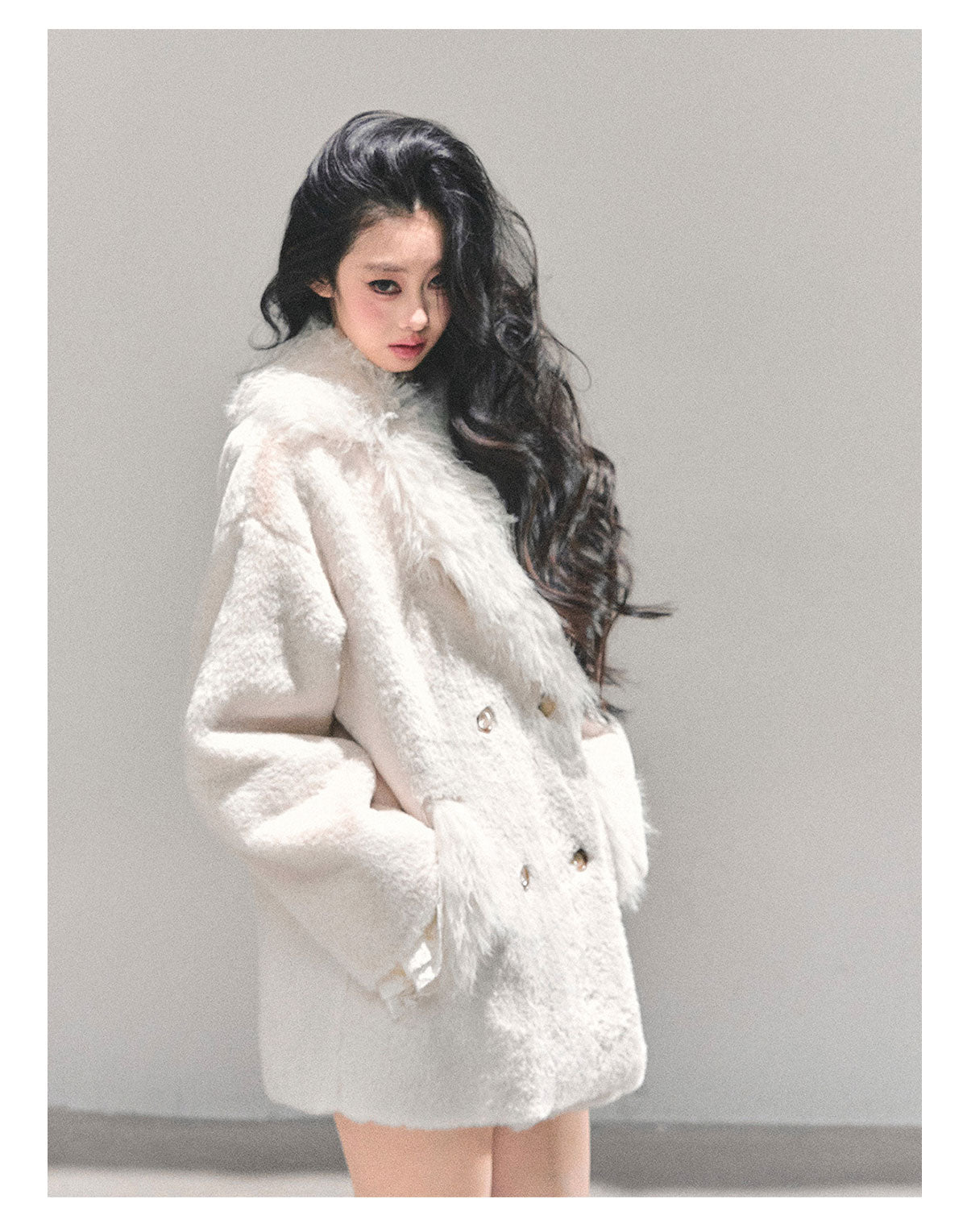 ShaoYeYan She Walks Into Void Fur-Trimmed Coat