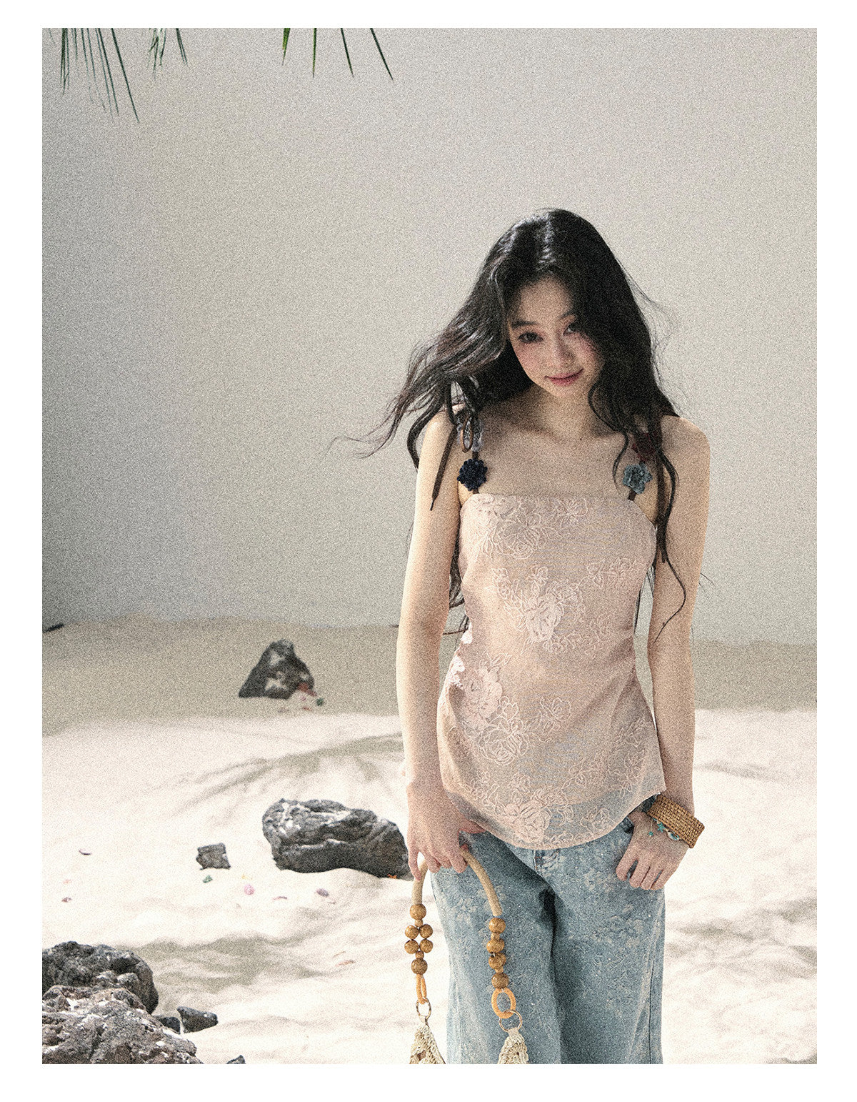 ShaoYeYan Aomalm Begonia Drunk on Evening Breeze Embroidered Floral Top