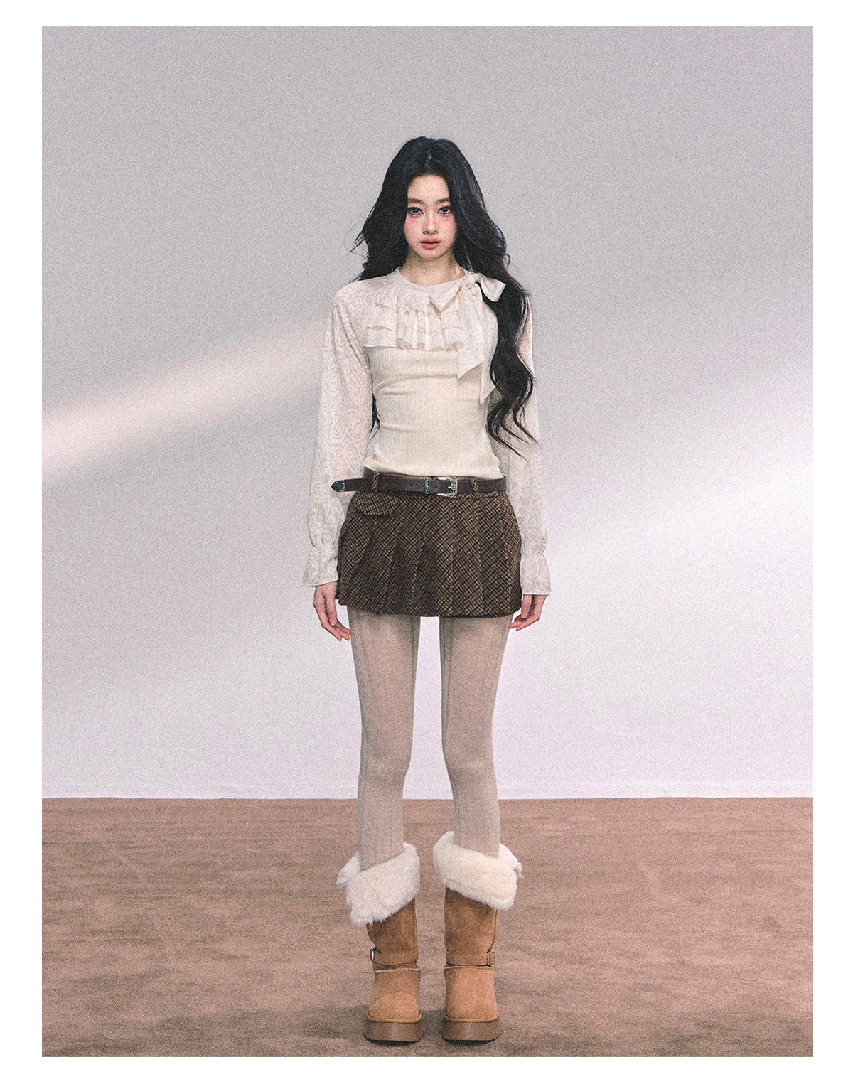 ShaoYeYan White Moonlight Fake Two-Layer French Lace Trim T-Shirt