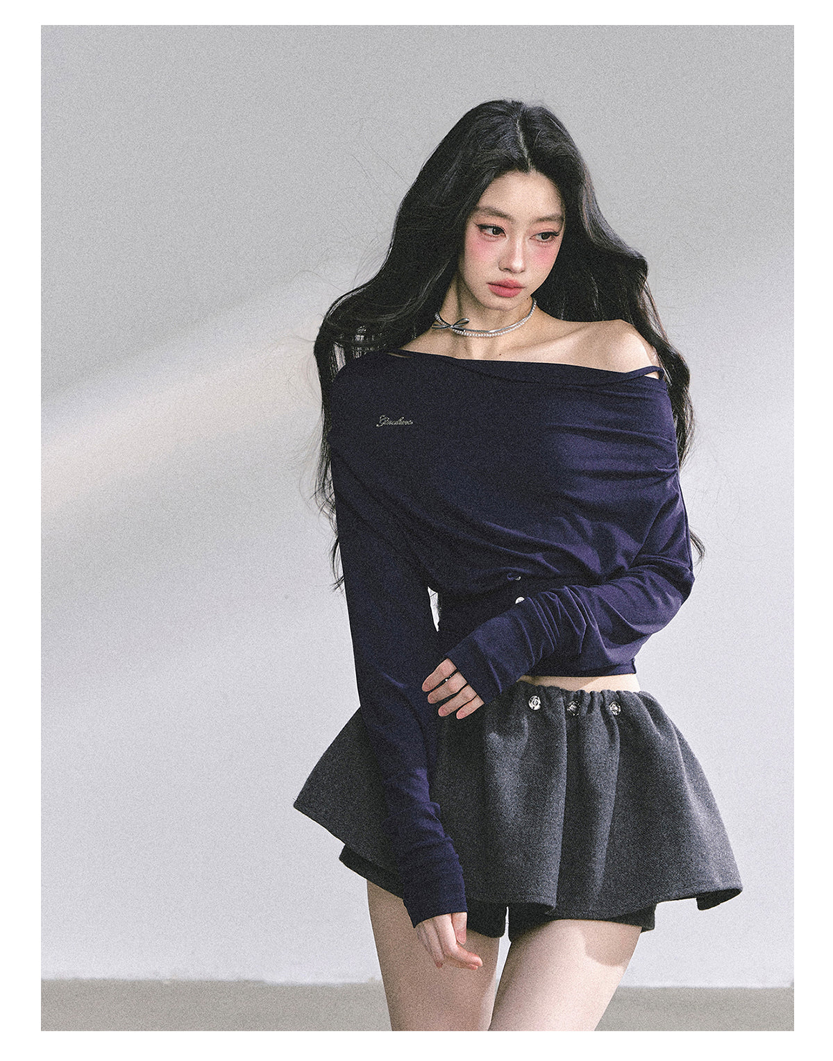 SHAOYEYAN Off-Shoulder Waist-Defining Long Sleeve Tee