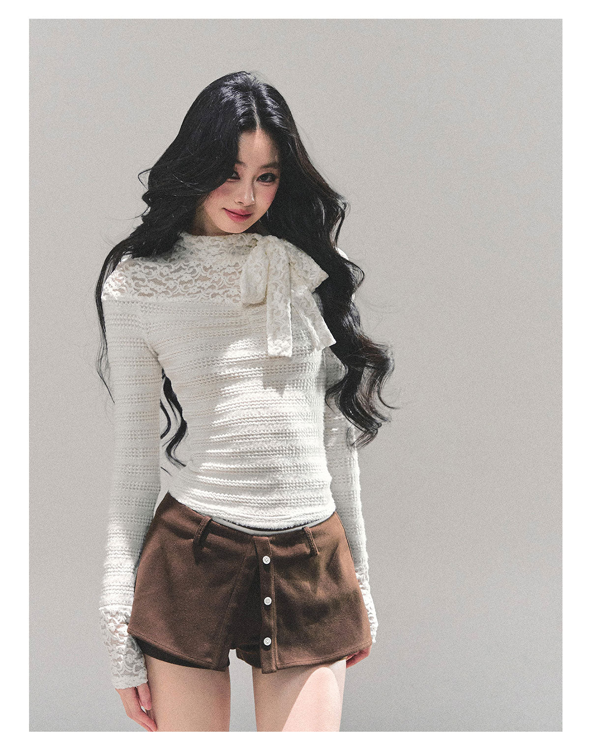ShaoYeYan Black & White Long Sleeve Lace T-Shirt