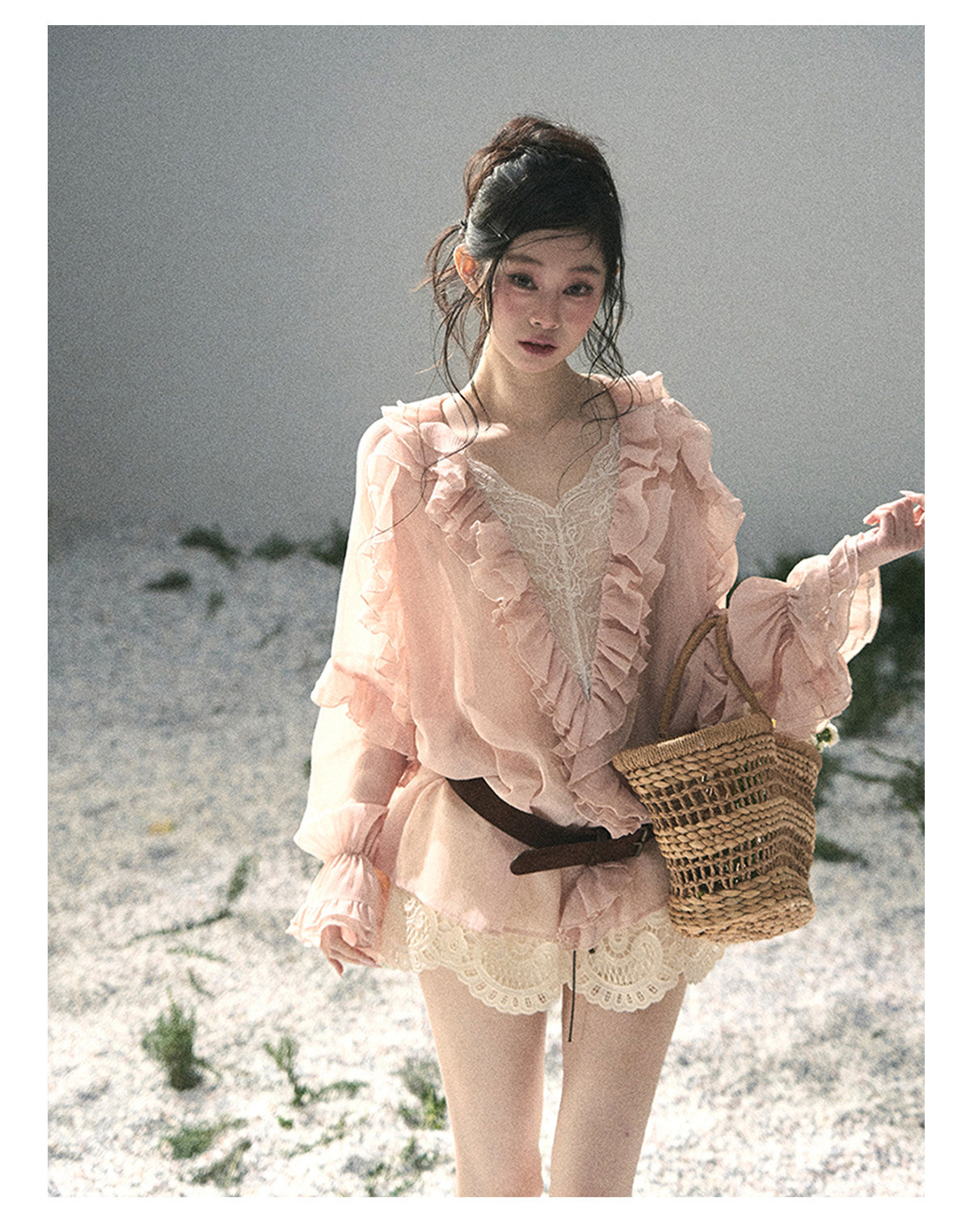 ShaoYeYan Aomalm Listening to Wind's Whisper French Ruffle Lace Blouse