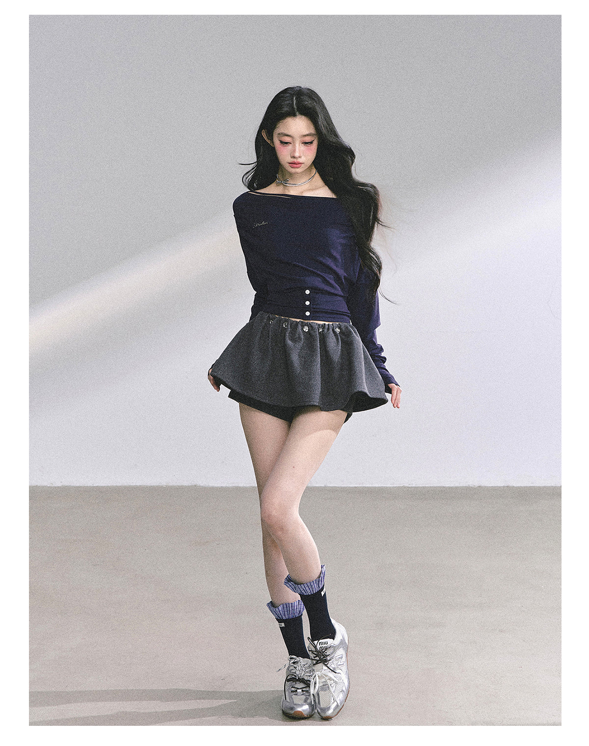 SHAOYEYAN Off-Shoulder Waist-Defining Long Sleeve Tee