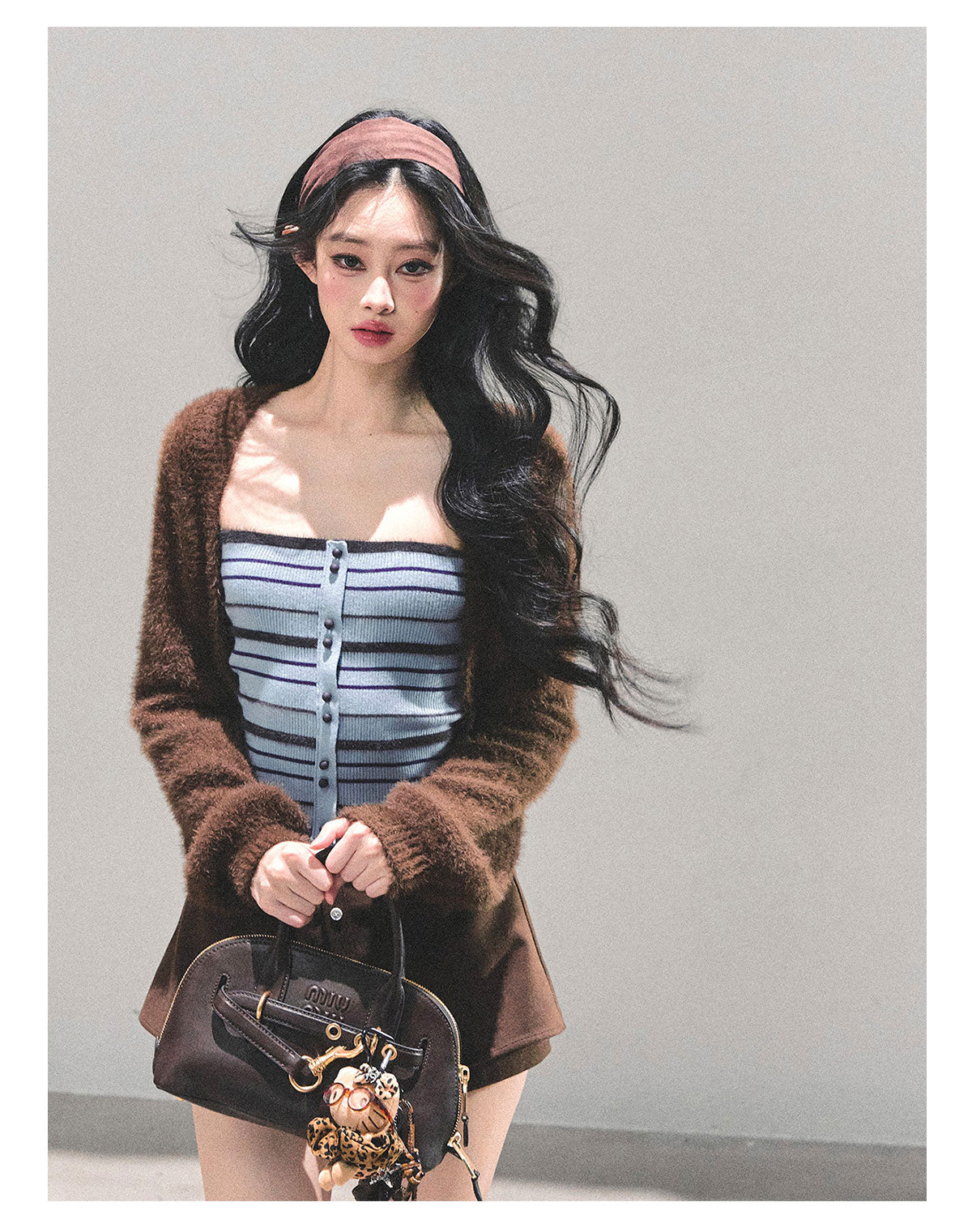 ShaoYeYan Untitled Blue Off-Shoulder Striped T-Shirt