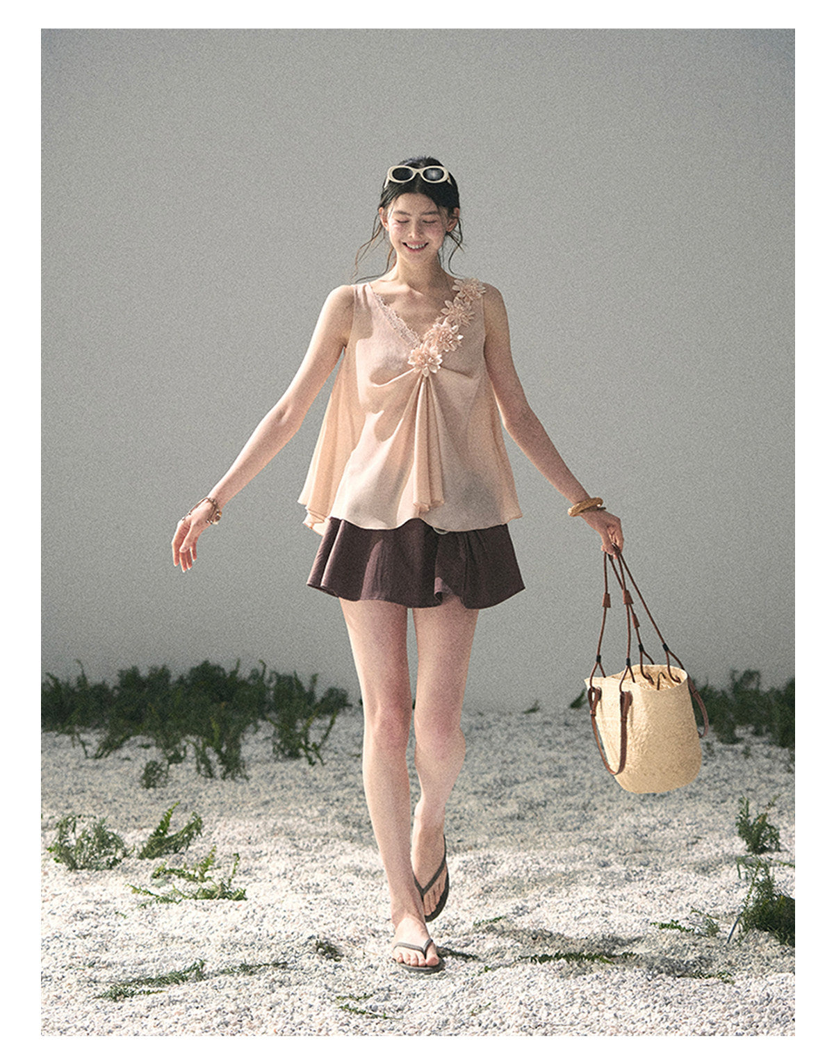 ShaoYeYan Aomalm Mute Rose French 3D Floral Sheer Lace Top