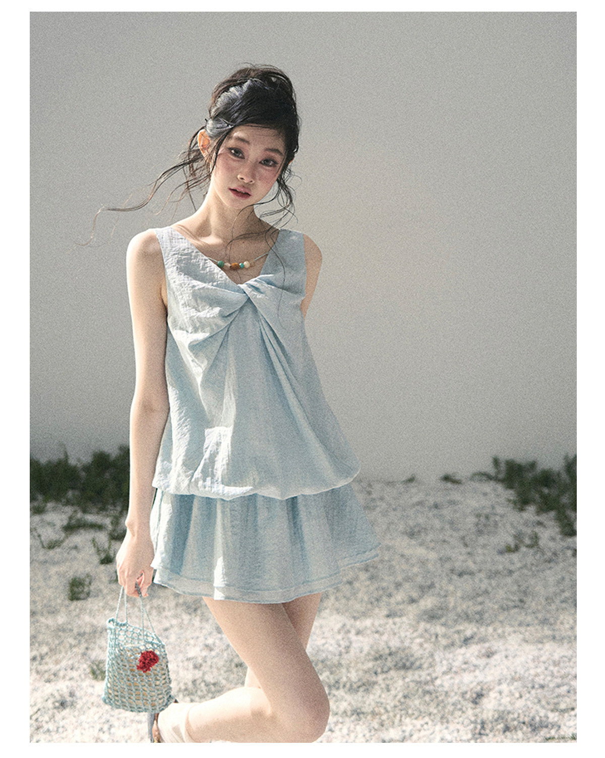 ShaoYeYan Aomalm Grass Blades Curl Softly French V-Neck Twist Dress
