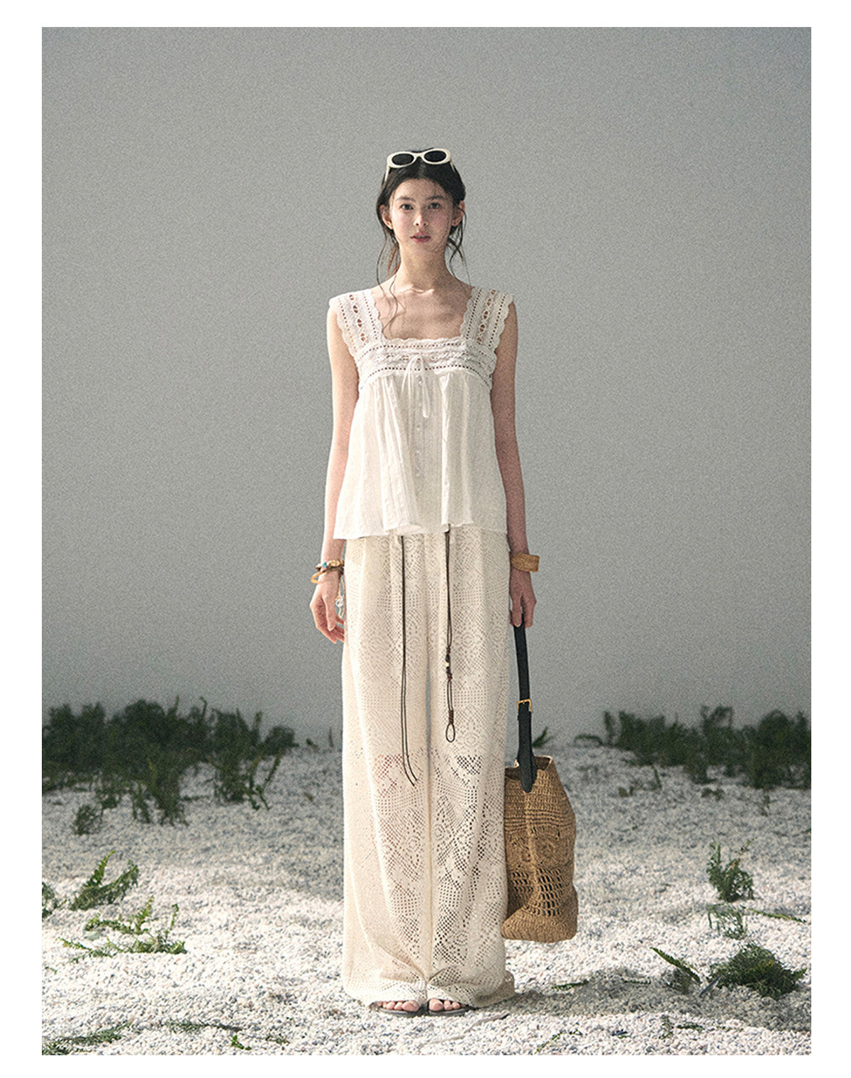 ShaoYeYan Aomalm Summer Light Through Gauze French Square Neck Lace Blouse