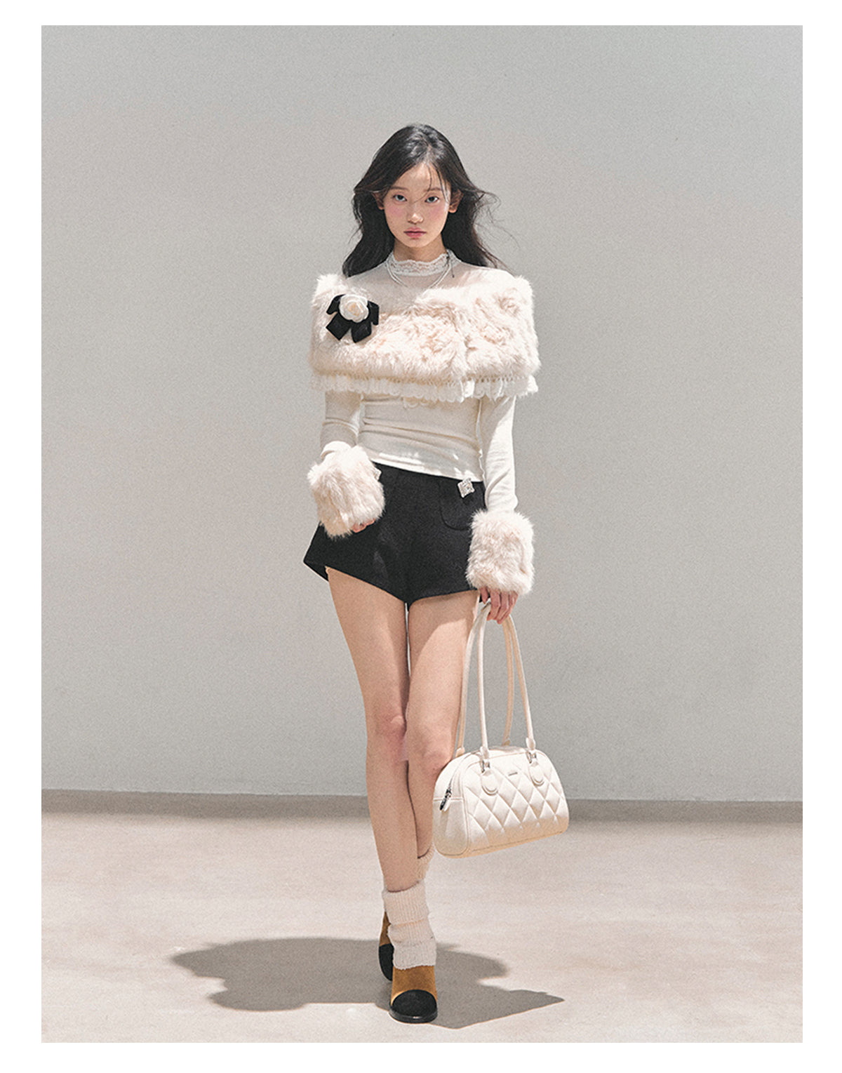 ShaoYeYan Aomalm Melting Snow Whispers Plush Cape Top