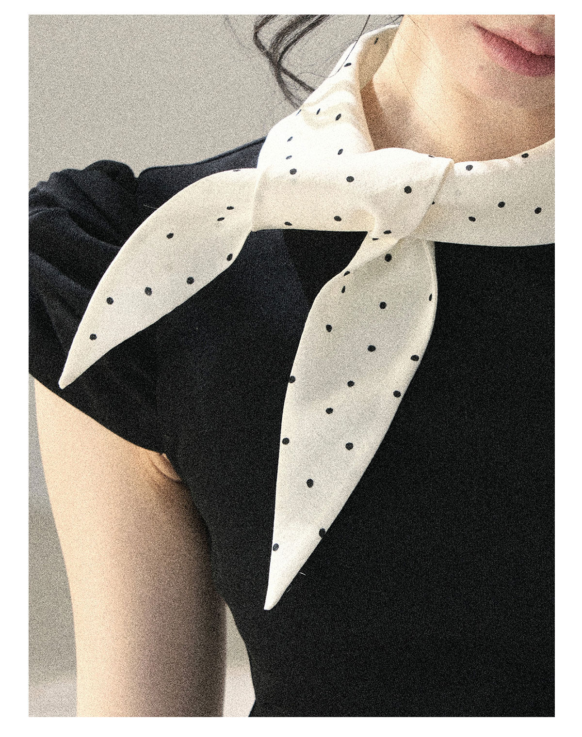 ShaoYeYan Aomalm Flowing Milky Way French Polka Dot Bow Puff Sleeve Top