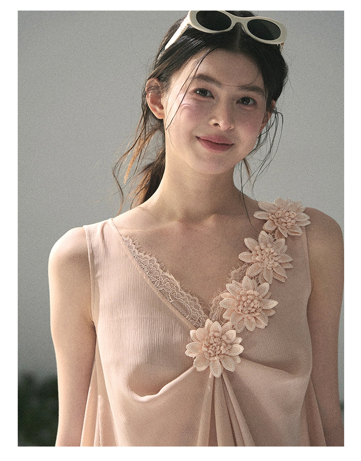 ShaoYeYan Aomalm Mute Rose French 3D Floral Sheer Lace Top