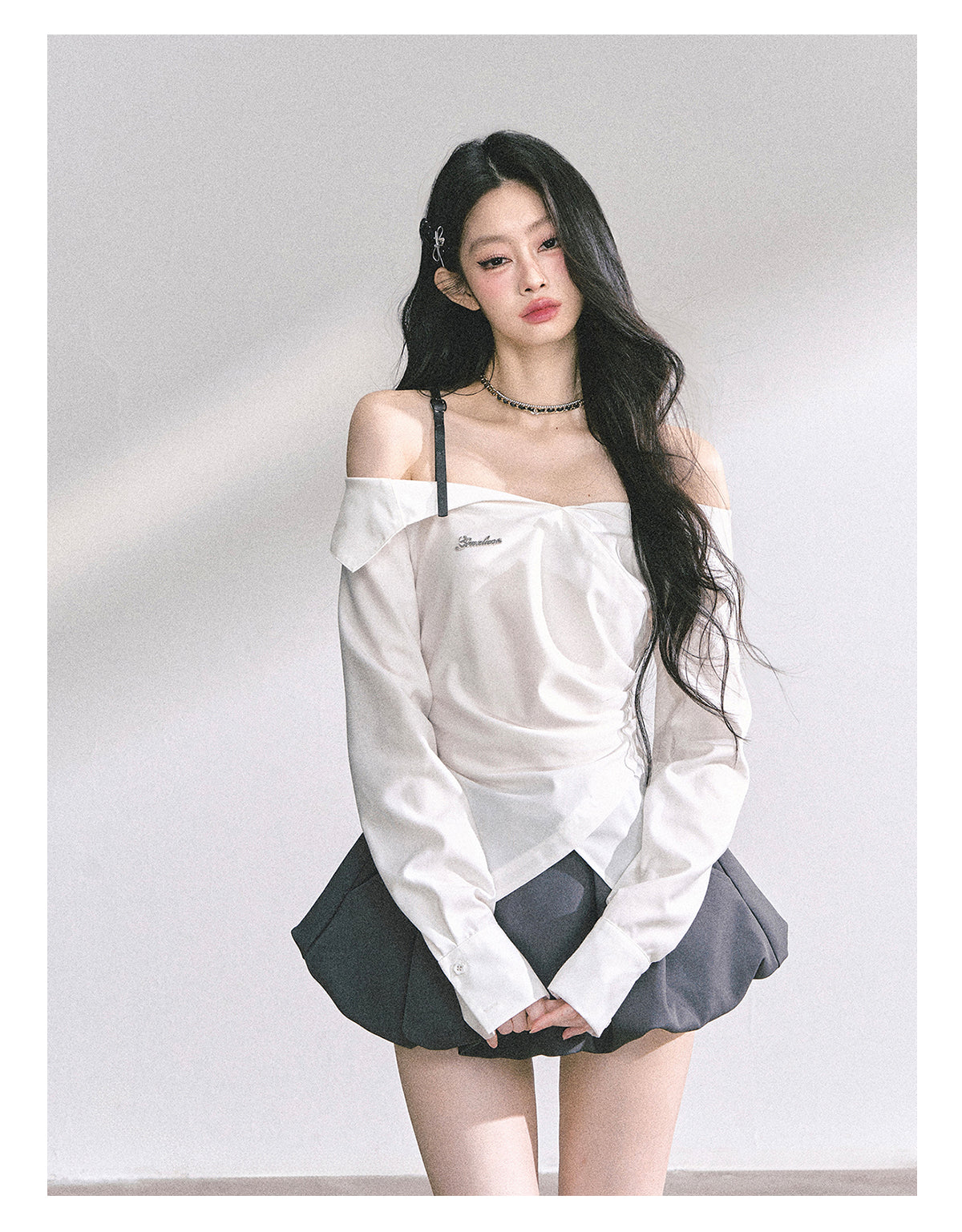 SHAOYEYAN London Story Off-Shoulder Plaid Shirt