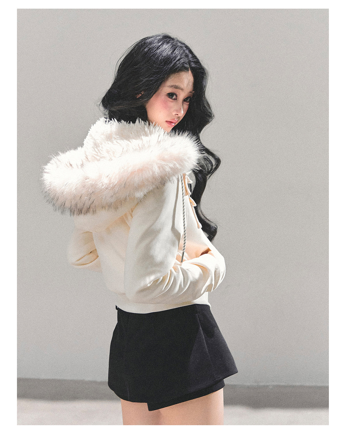 ShaoYeYan Snowflake Embrace Winter Hooded Jacket