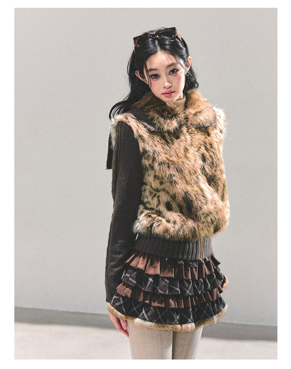 ShaoYeYan She Walks Through Wilderness Fake Two-Layer Coat