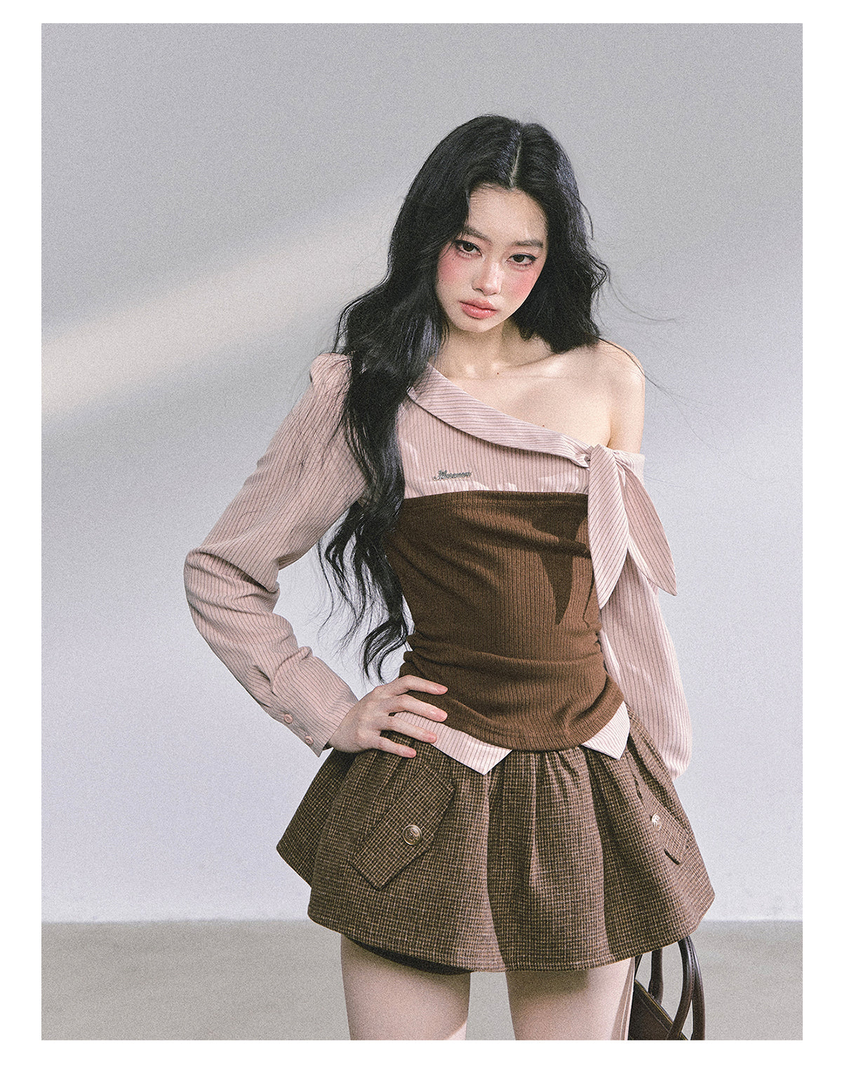ShaoYeYan Fake Two-Piece Off-Shoulder Plaid T-Shirt