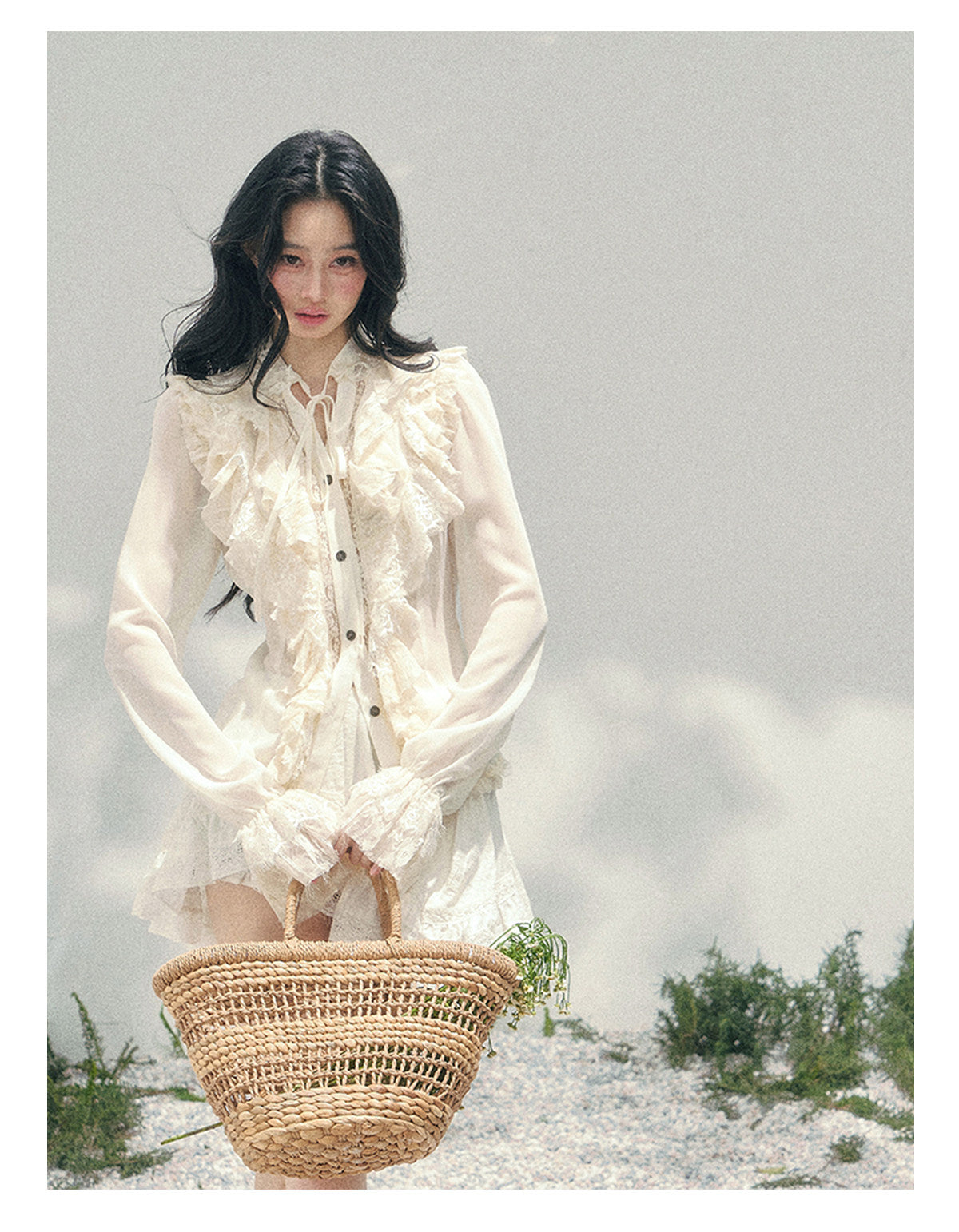 ShaoYeYan Aomalm Temperature of Memory French Court Style Ruffle Lace Blouse