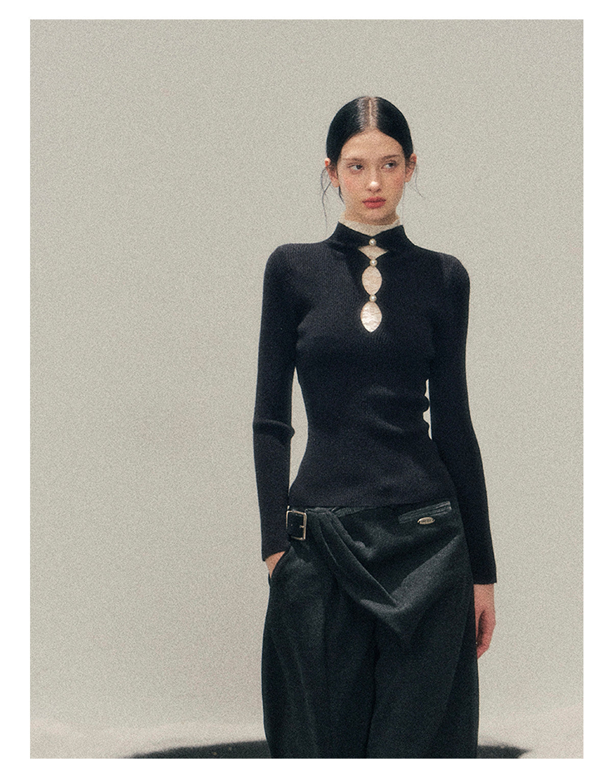 ShaoYeYan Aomalm Lace Weaves Dreams Fake Two-Layer Lace Knit