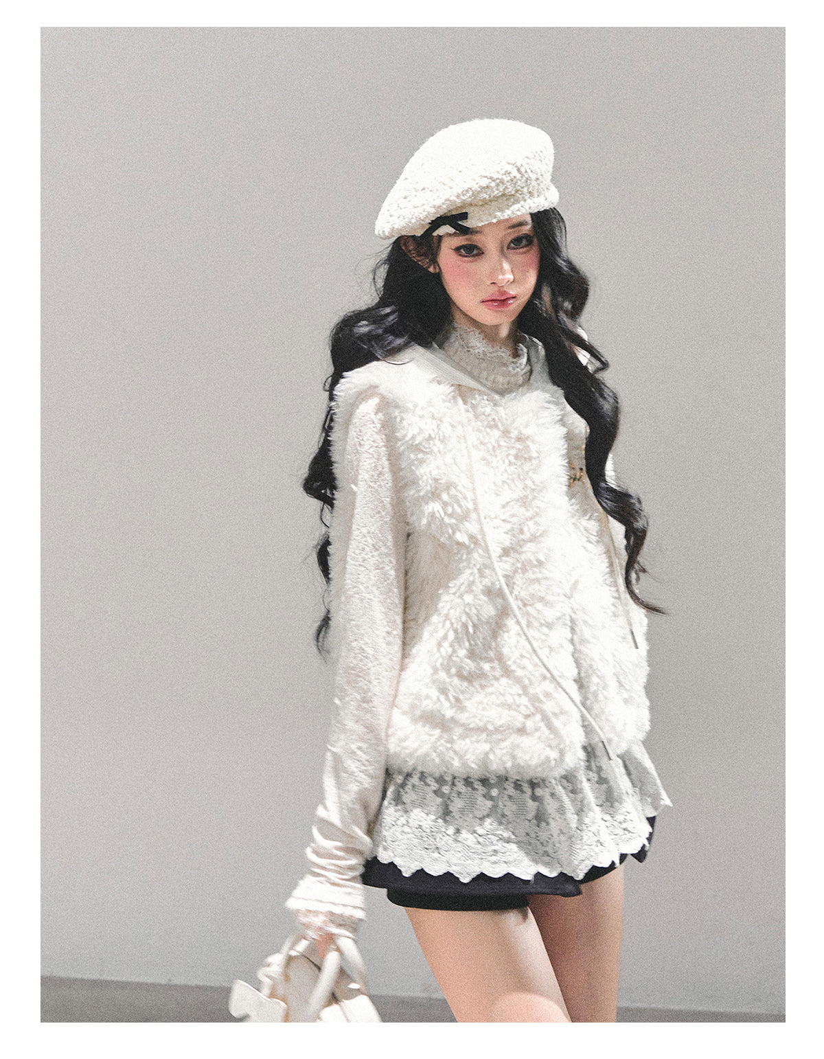 ShaoYeYan Light Snow Lamb Fur Vest