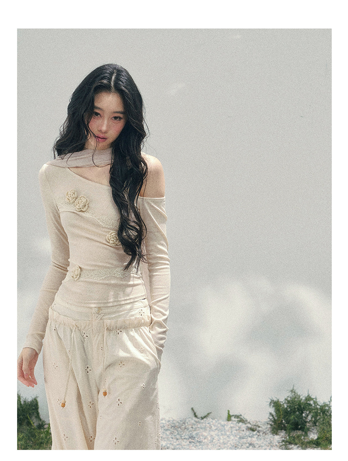 ShaoYeYan Aomalm Rose's Whisper 3D Floral Off-Shoulder Tee