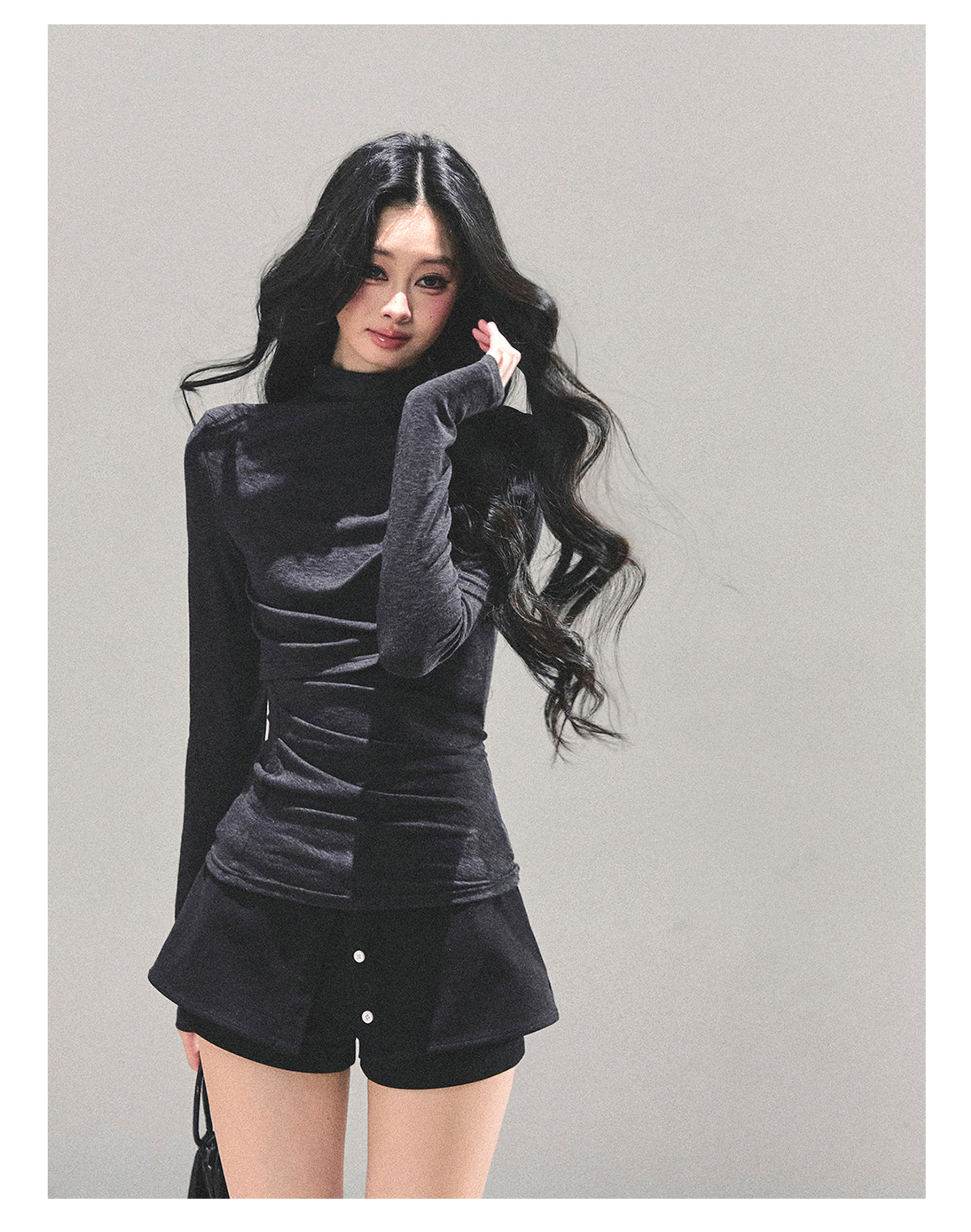 ShaoYeYan Silent Echo Semi-Turtleneck Base Layer