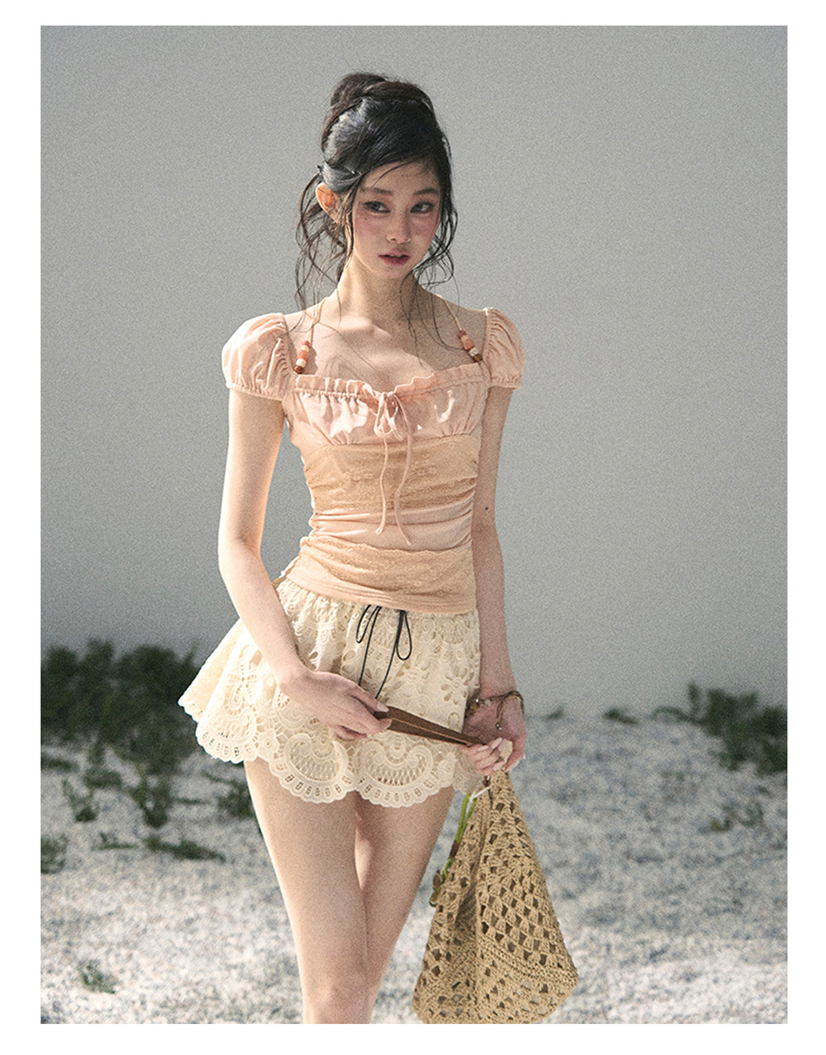 ShaoYeYan Aomalm Dreamlike Reality French Bubble Sleeve Lace Top