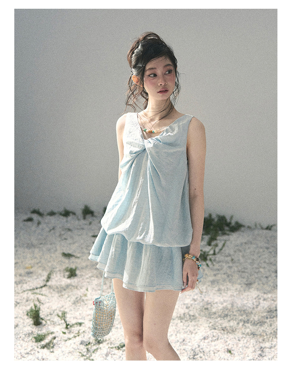 ShaoYeYan Aomalm Grass Blades Curl Softly French V-Neck Twist Dress