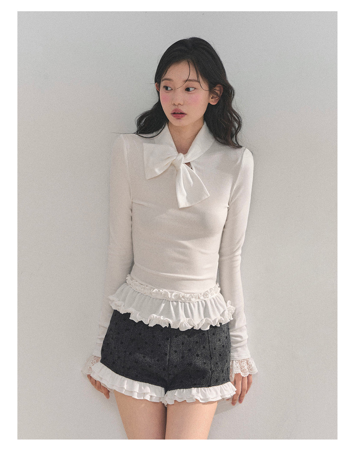 ShaoYeYan She Shatters Moonlight Ruffle Lace T-Shirt