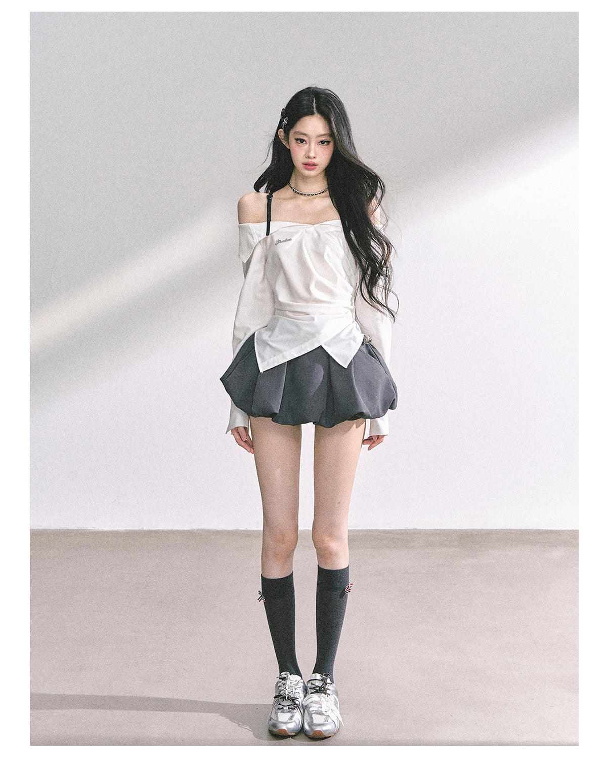 SHAOYEYAN London Story Off-Shoulder Plaid Shirt