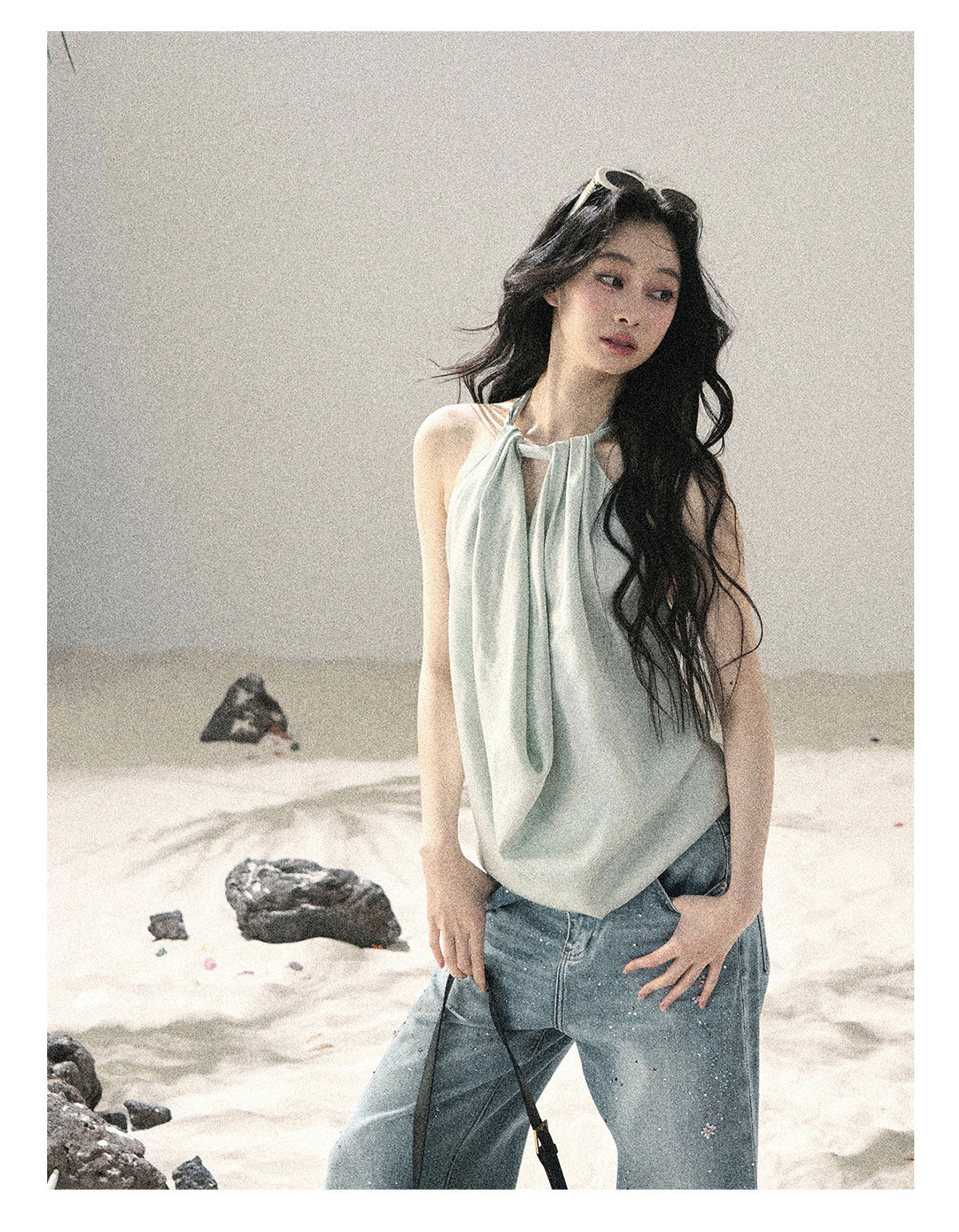 ShaoYeYan Aomalm Flowing Silk French Satin Halter Top