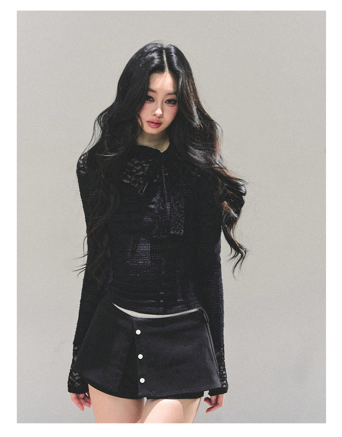 ShaoYeYan Black & White Long Sleeve Lace T-Shirt