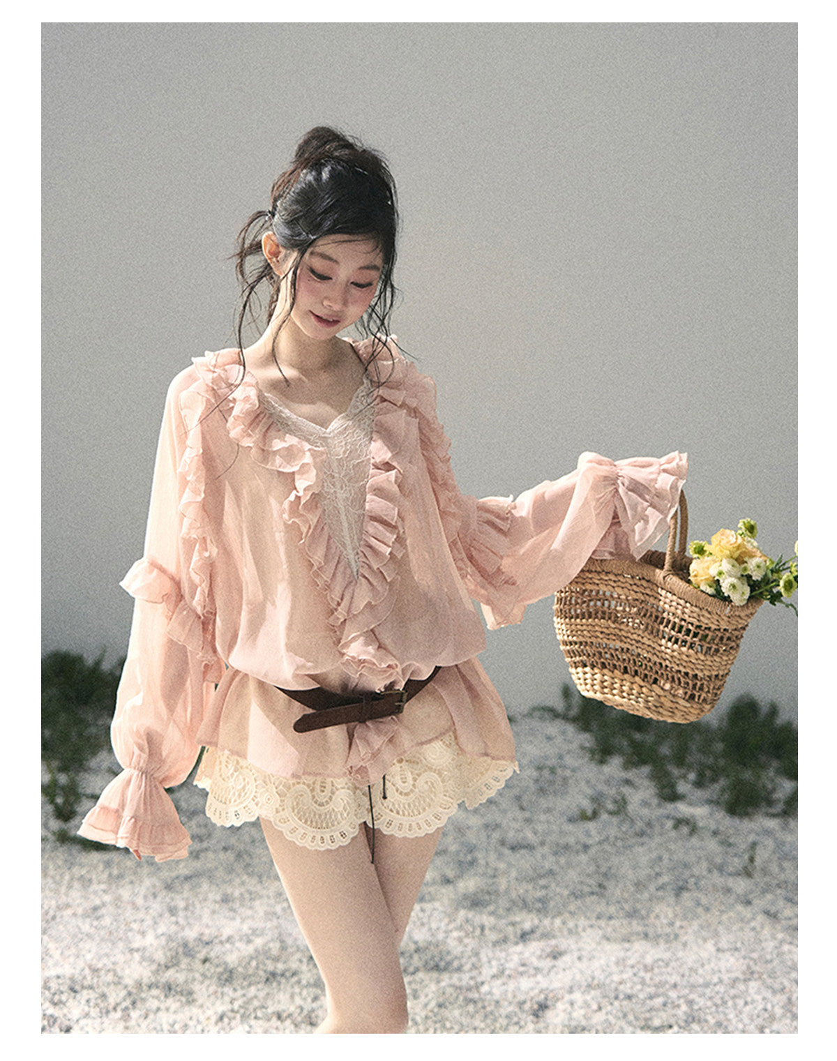 ShaoYeYan Aomalm Listening to Wind's Whisper French Ruffle Lace Blouse